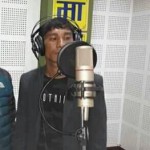 हेर्नुहोस् युवा गाएक सुनारको 'गौ टिप्दै जेठ गयो'