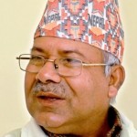 एमाले नेता माधव नेपाल आफूनिकट सांसदसँग छलफलमा