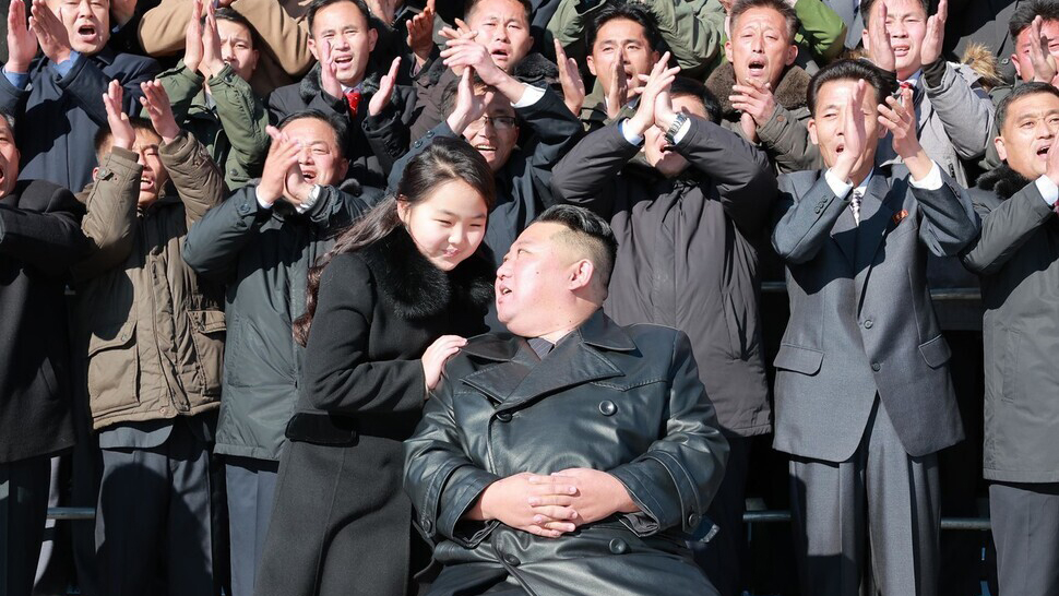 ९ वर्षीया छोरीलाई उत्तराधिकारी बनाउँदैँ उत्तर कोरियाका सर्वोच्च नेता किम 