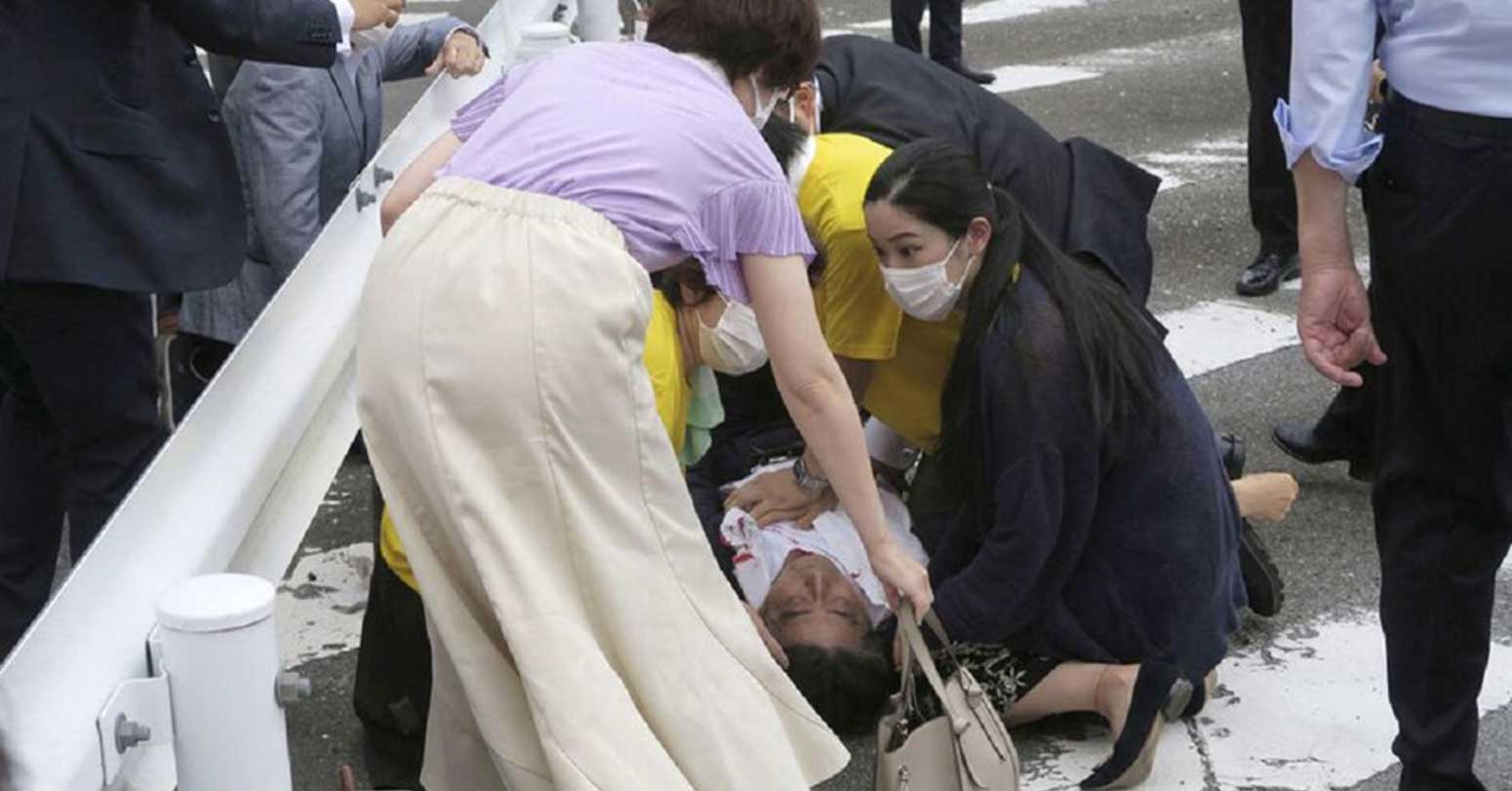 जापानका पूर्व प्रधानमन्त्री सिन्जो आबेमाथि गोली प्रहार, अवस्था निकै गम्भीर